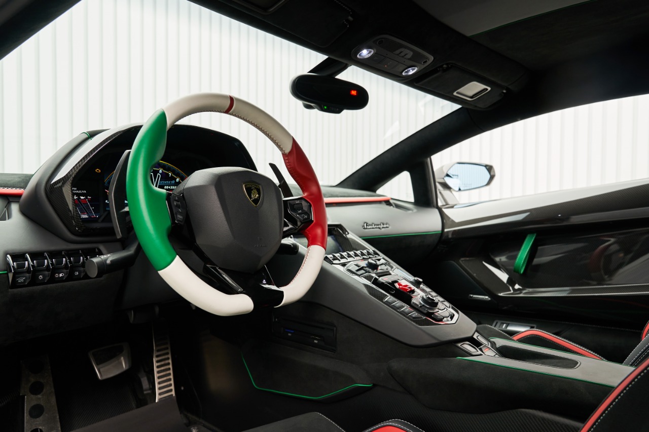 2019 Lamborghini Aventador SVJ