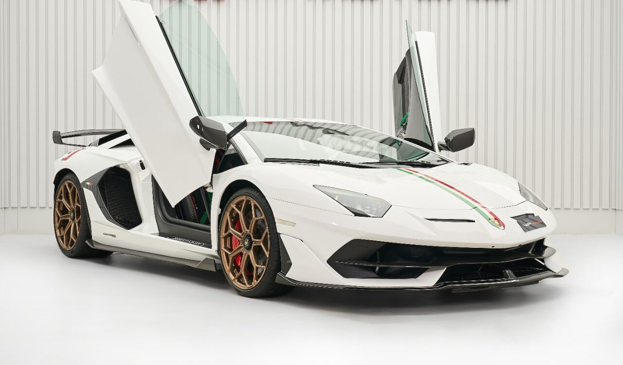 2019 Lamborghini Aventador SVJ, 2/15