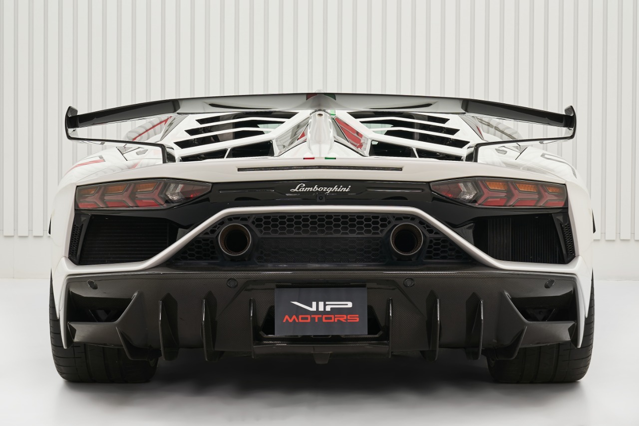 2019 Lamborghini Aventador SVJ, 8/15