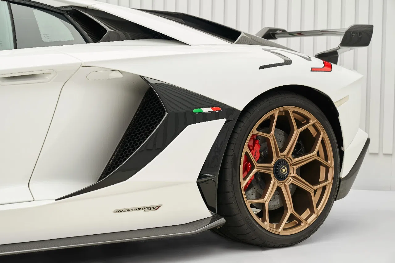 2019 Lamborghini Aventador SVJ for sale, exterior