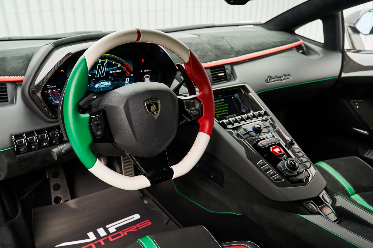 2019 Lamborghini Aventador SVJ, 14/15