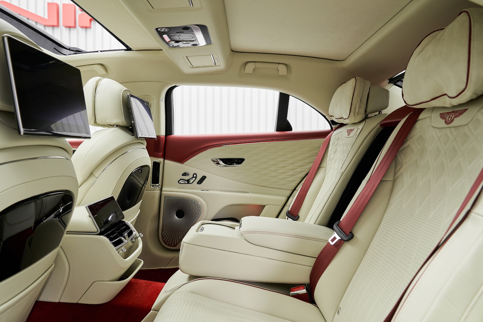 2022 Bentley Flying Spur, 10/12