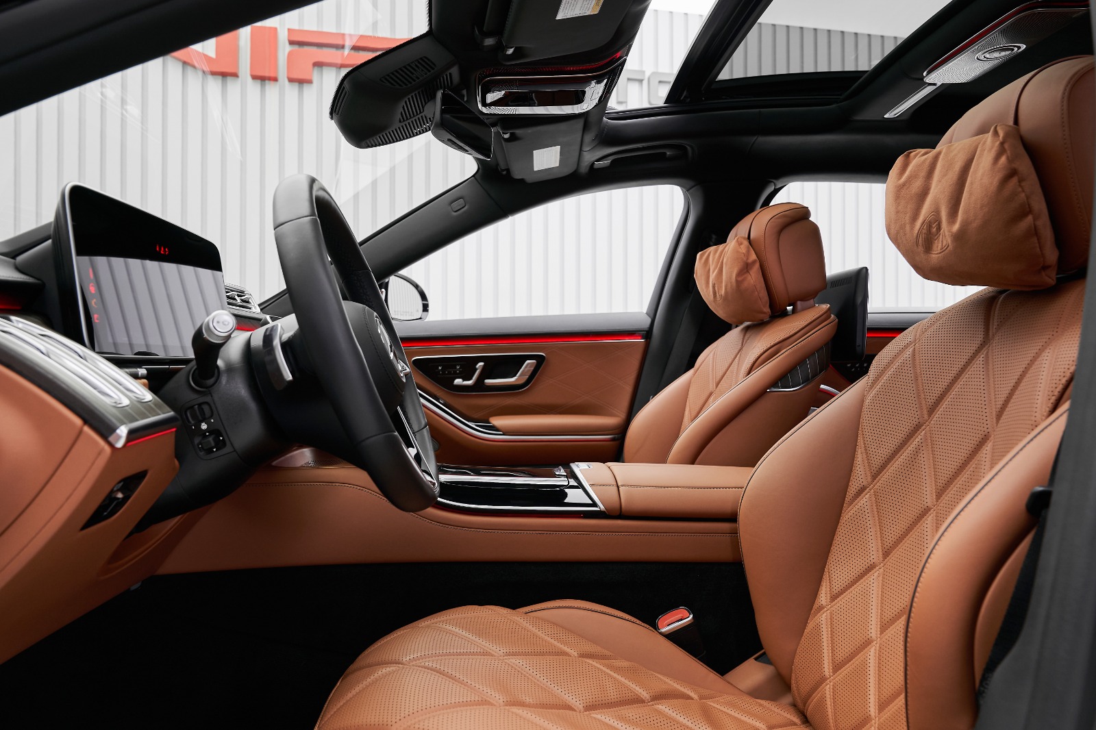 2022 Mercedes-Maybach S 580, 10/11