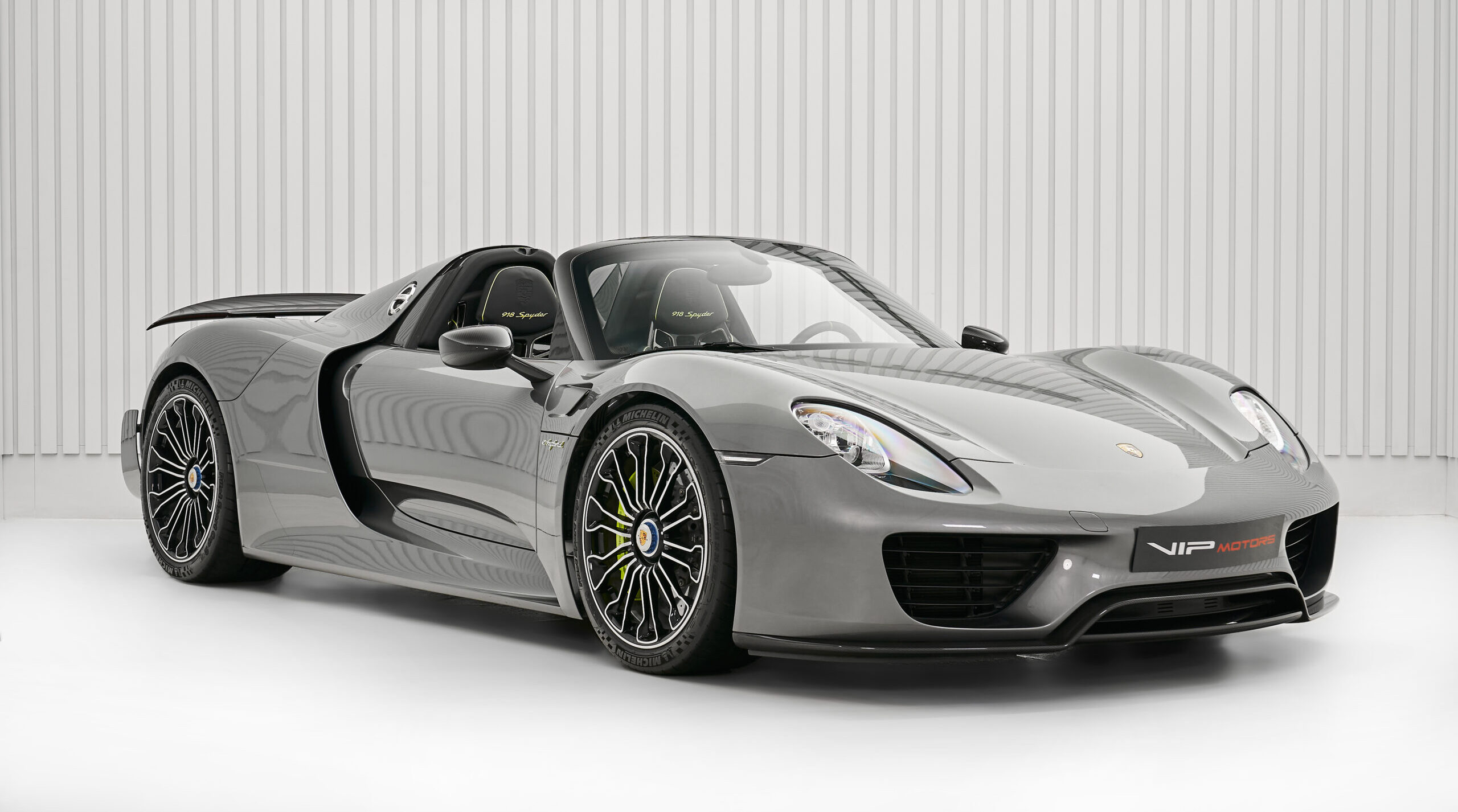 2015 Porsche 918 Spyder Weissach Package