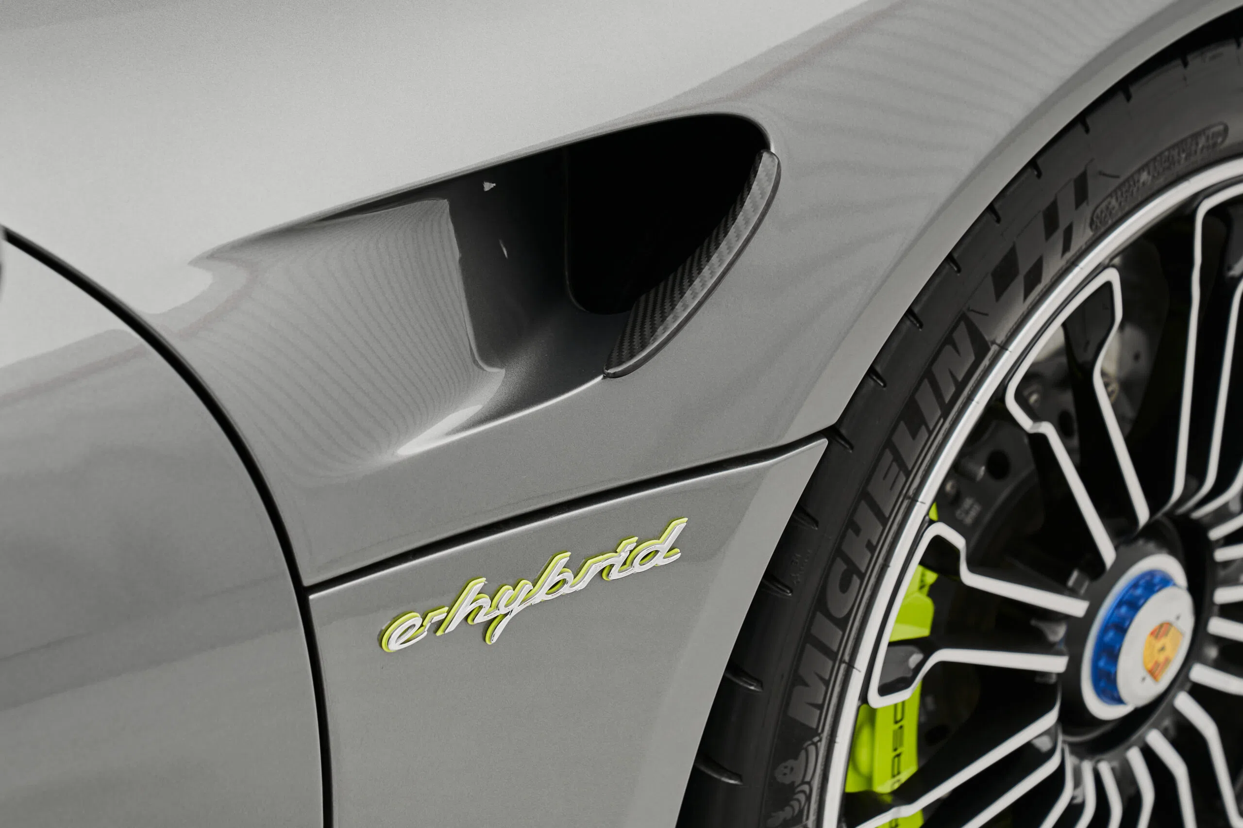 2015 Porsche 918 Spyder Weissach Package for sale, exterior