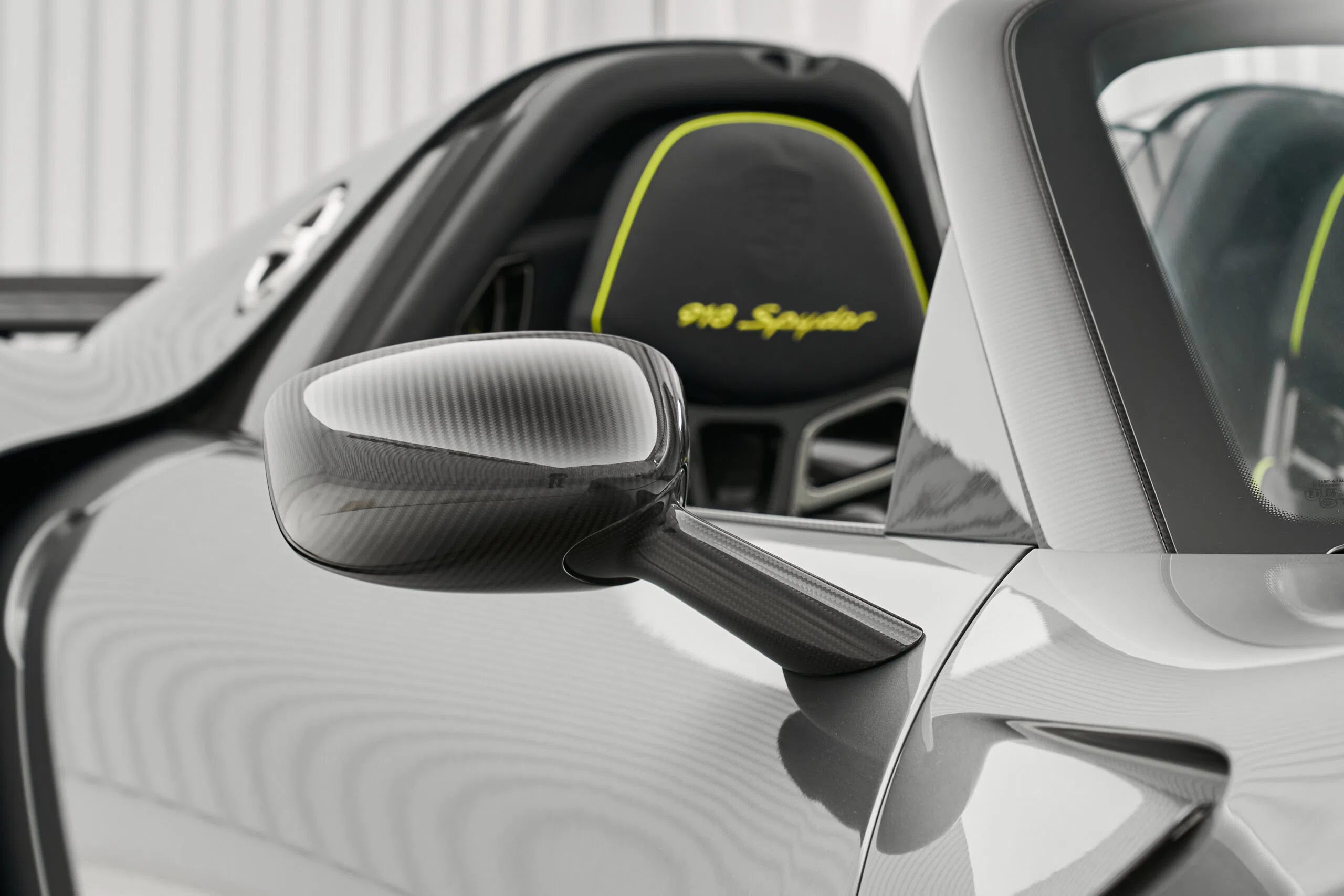 2015 Porsche 918 Spyder Weissach Package interior