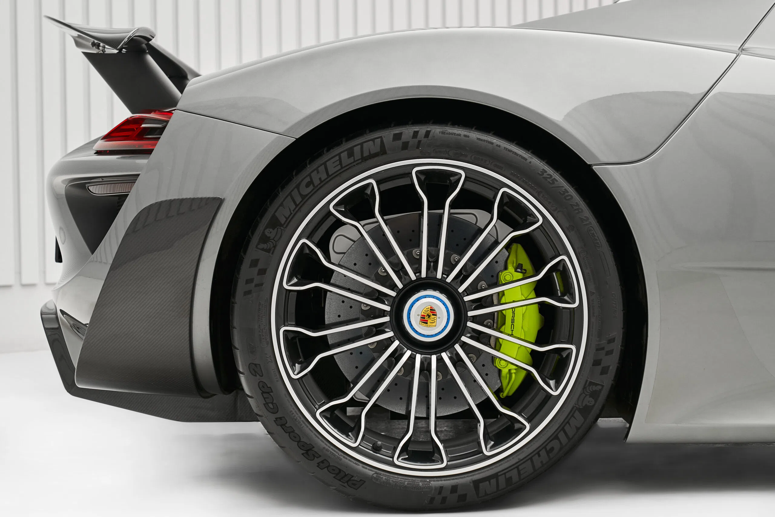 2015 Porsche 918 Spyder Weissach Package wheel