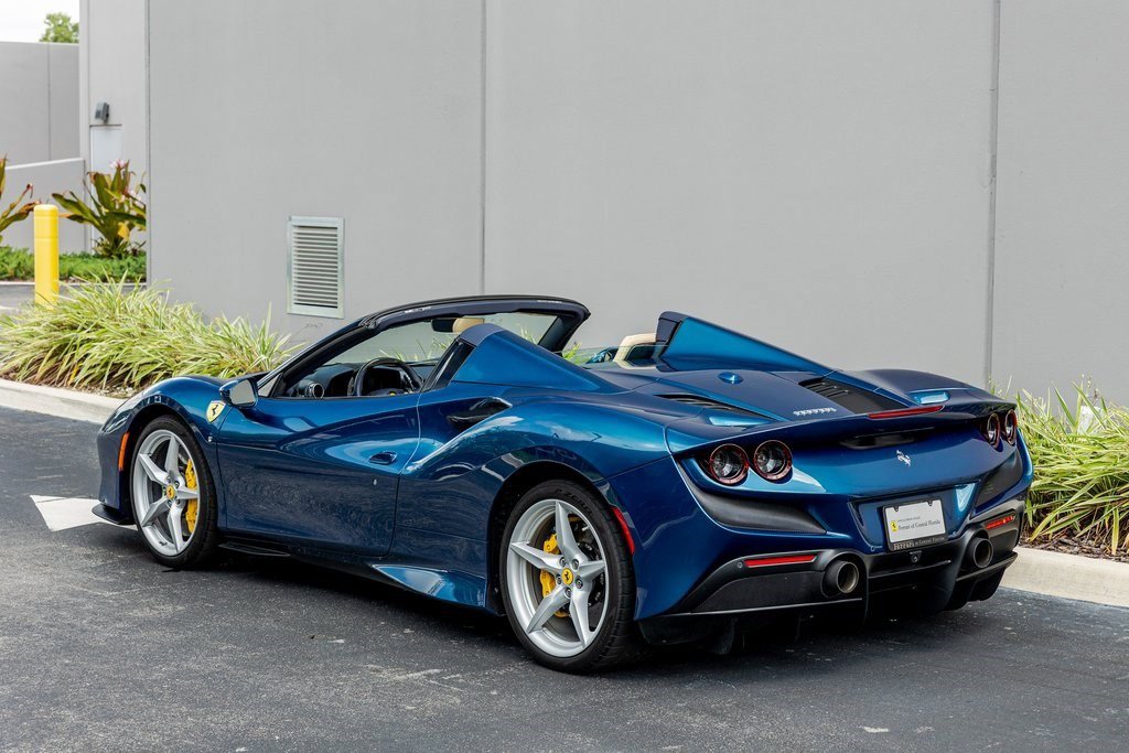 2021 Ferrari F8 Spider, 2/20