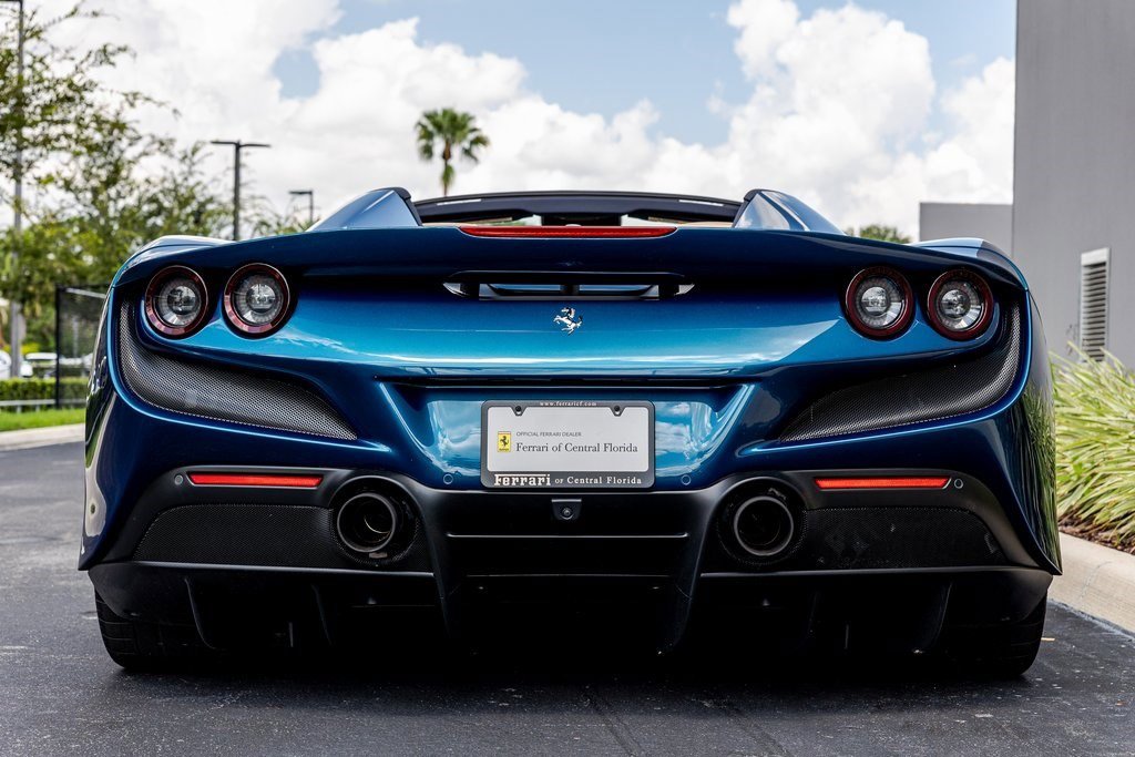 2021 Ferrari F8 Spider, 4/20
