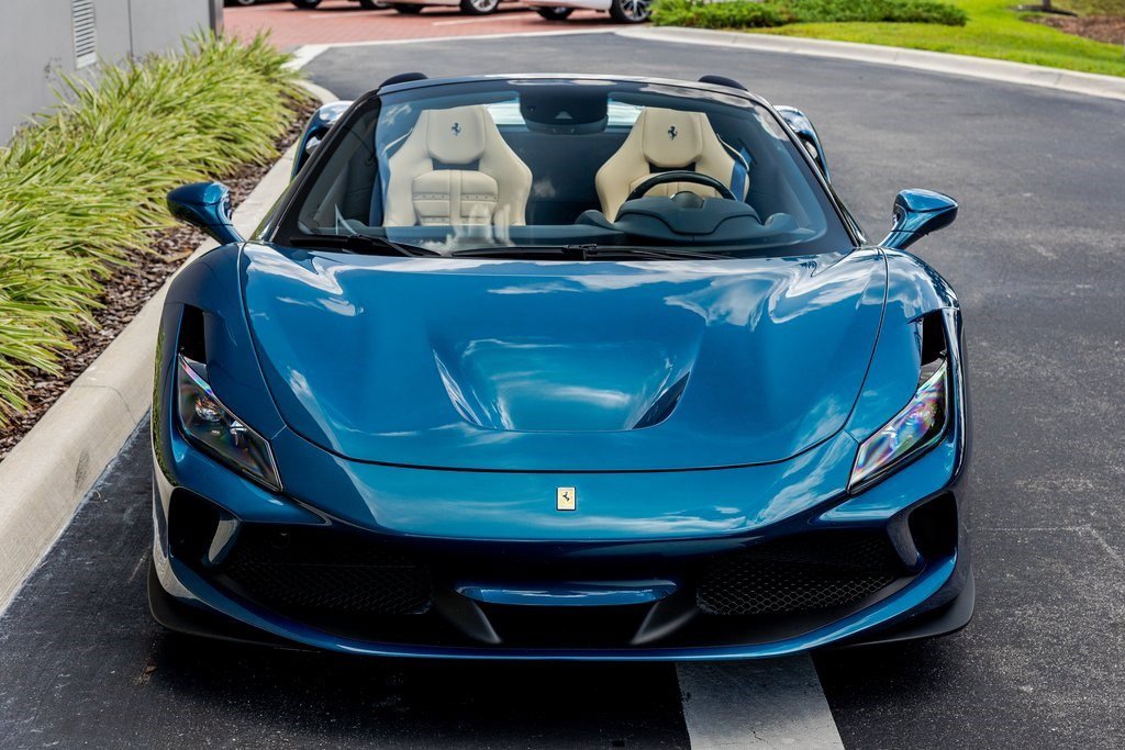 2021 Ferrari F8 Spider, 6/20