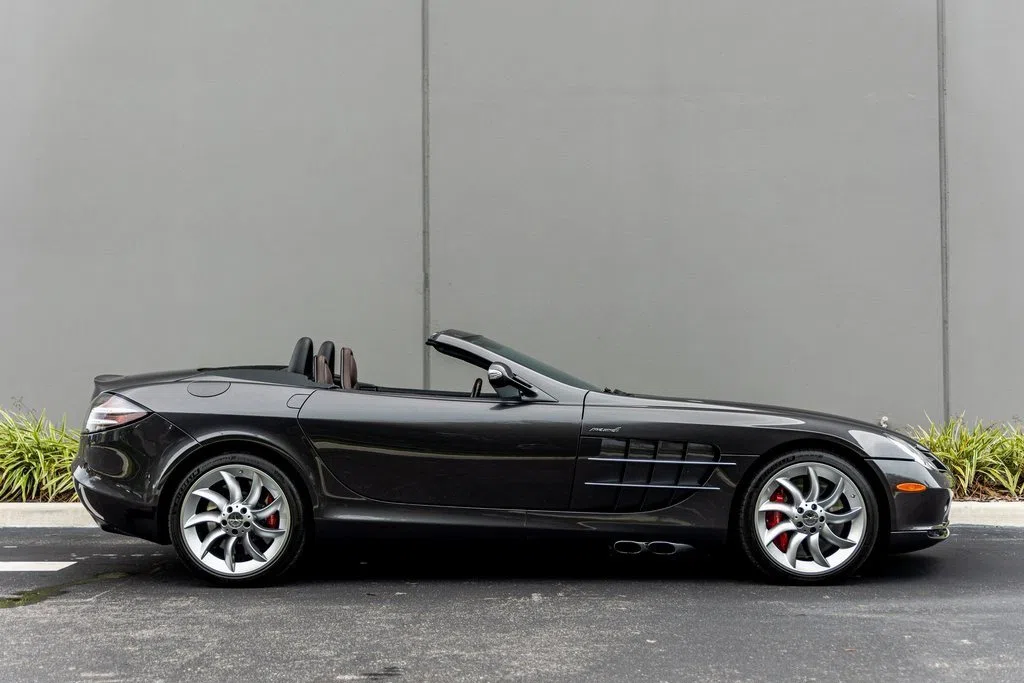 2008 Mercedes-Benz SLR McLaren, side profile, Metallic Grey
