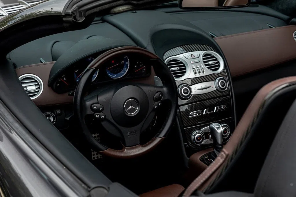 2008 Mercedes-Benz SLR McLaren interior, dashboard