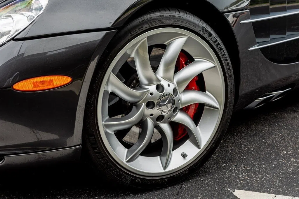 2008 Mercedes-Benz SLR McLaren wheel