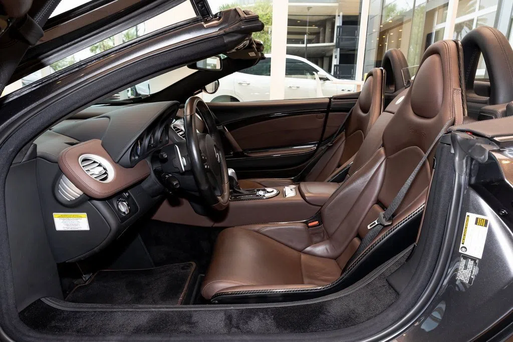 2008 Mercedes-Benz SLR McLaren interior, seats
