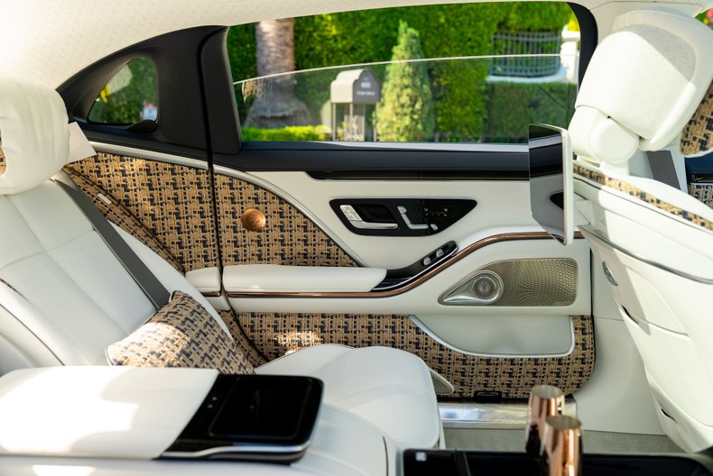 2023 Mercedes-Maybach S 680 Haute Voiture Edition, 11/20