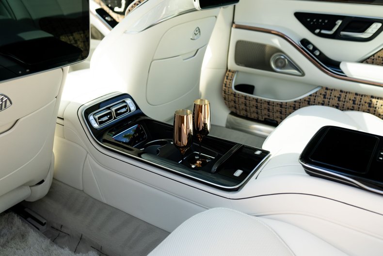 2023 Mercedes-Maybach S 680 Haute Voiture Edition, 14/20