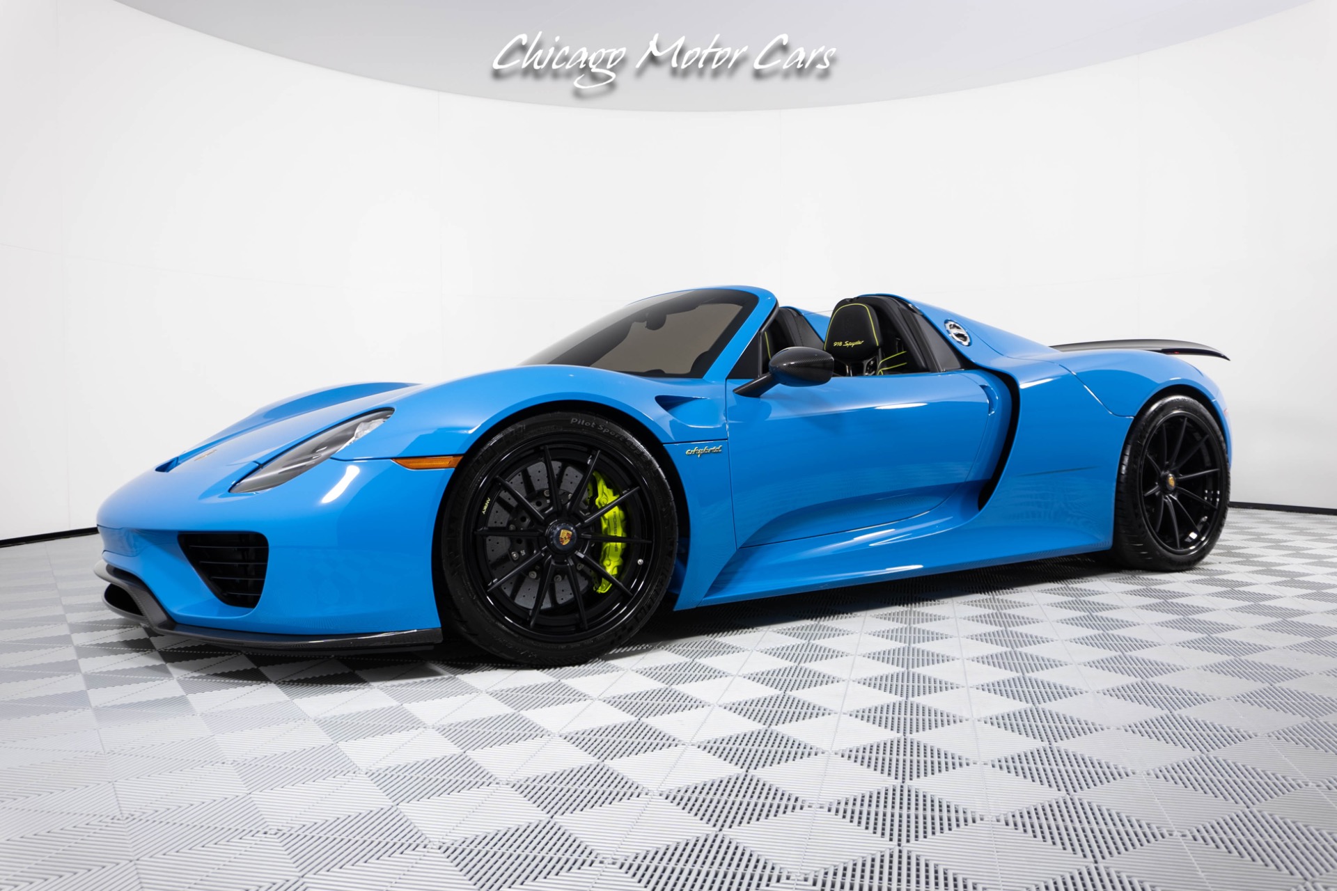 2015 Porsche 918 Spyder, 2/20