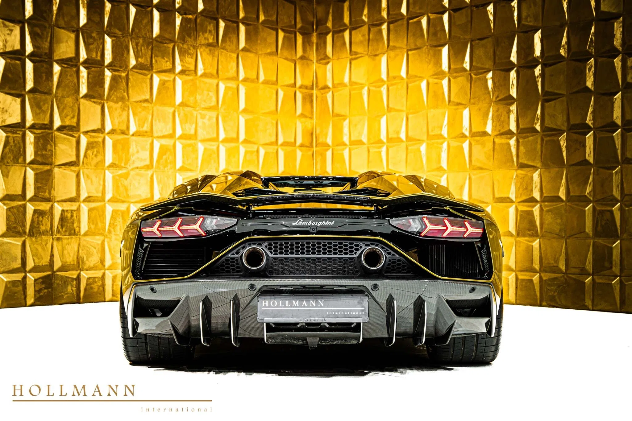 2023 Lamborghini Aventador LP 780-4 Ultimae Roadster for sale, exterior, Verde Gea Lucido