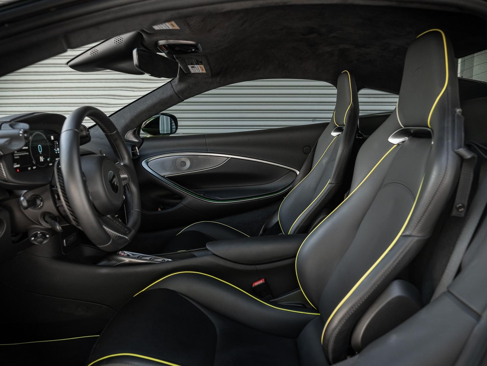 2023 McLaren Artura, 4/20