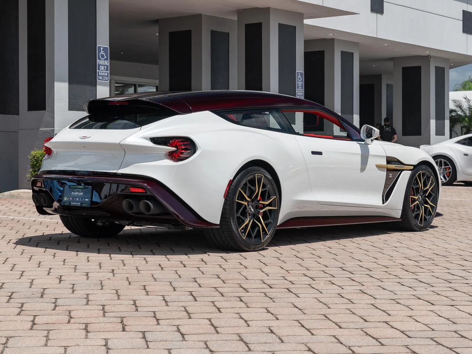 2019 Aston Martin Vanquish Zagato
