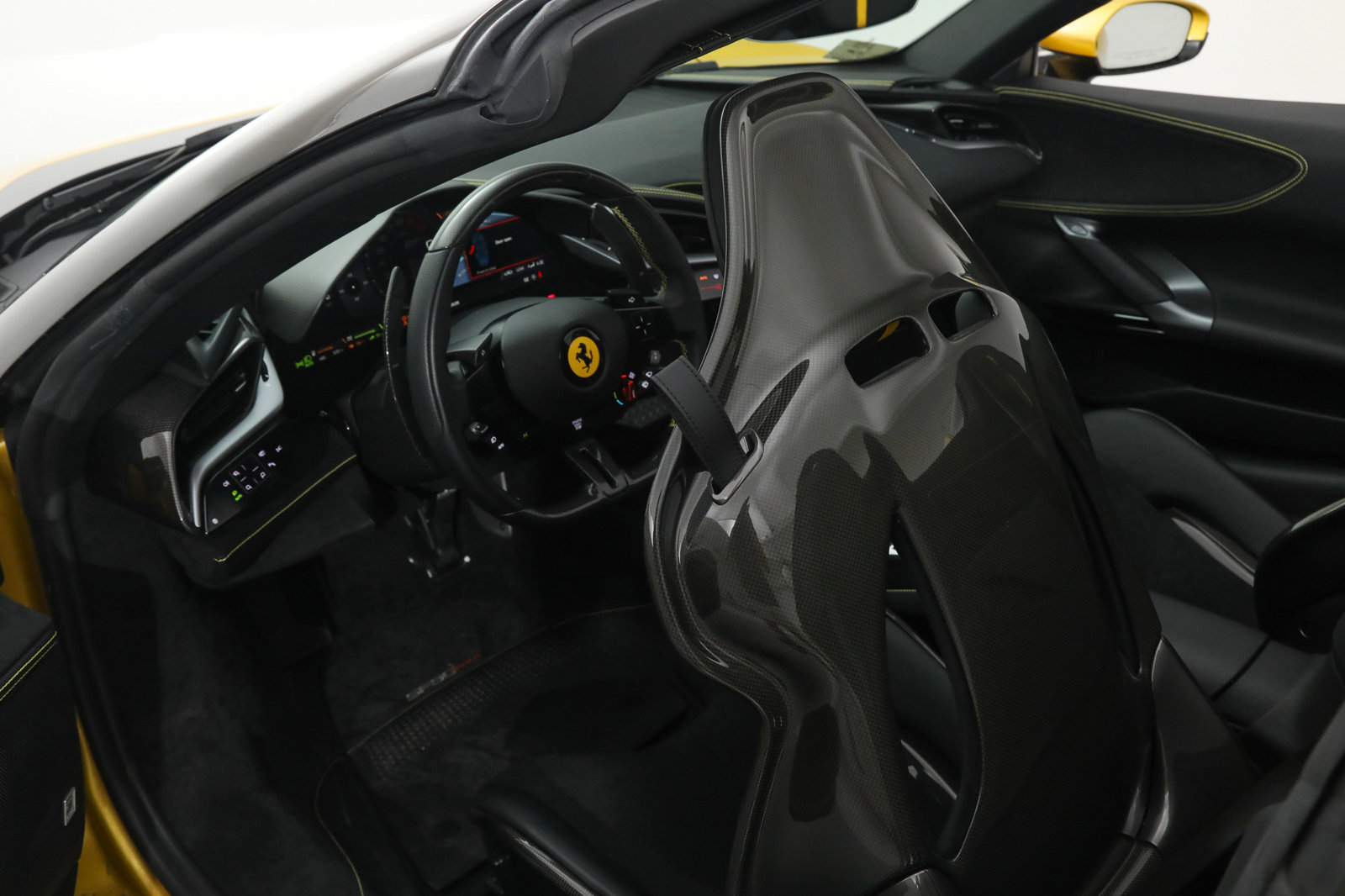 2022 Ferrari SF90 Spider, 20/20
