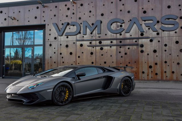 2017 Lamborghini Aventador SV LP750-4, 4/20