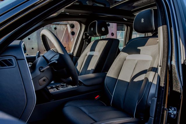 2023 Rolls-Royce Cullinan Black Badge, 15/20