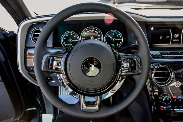 2023 Rolls-Royce Cullinan Black Badge, 16/20
