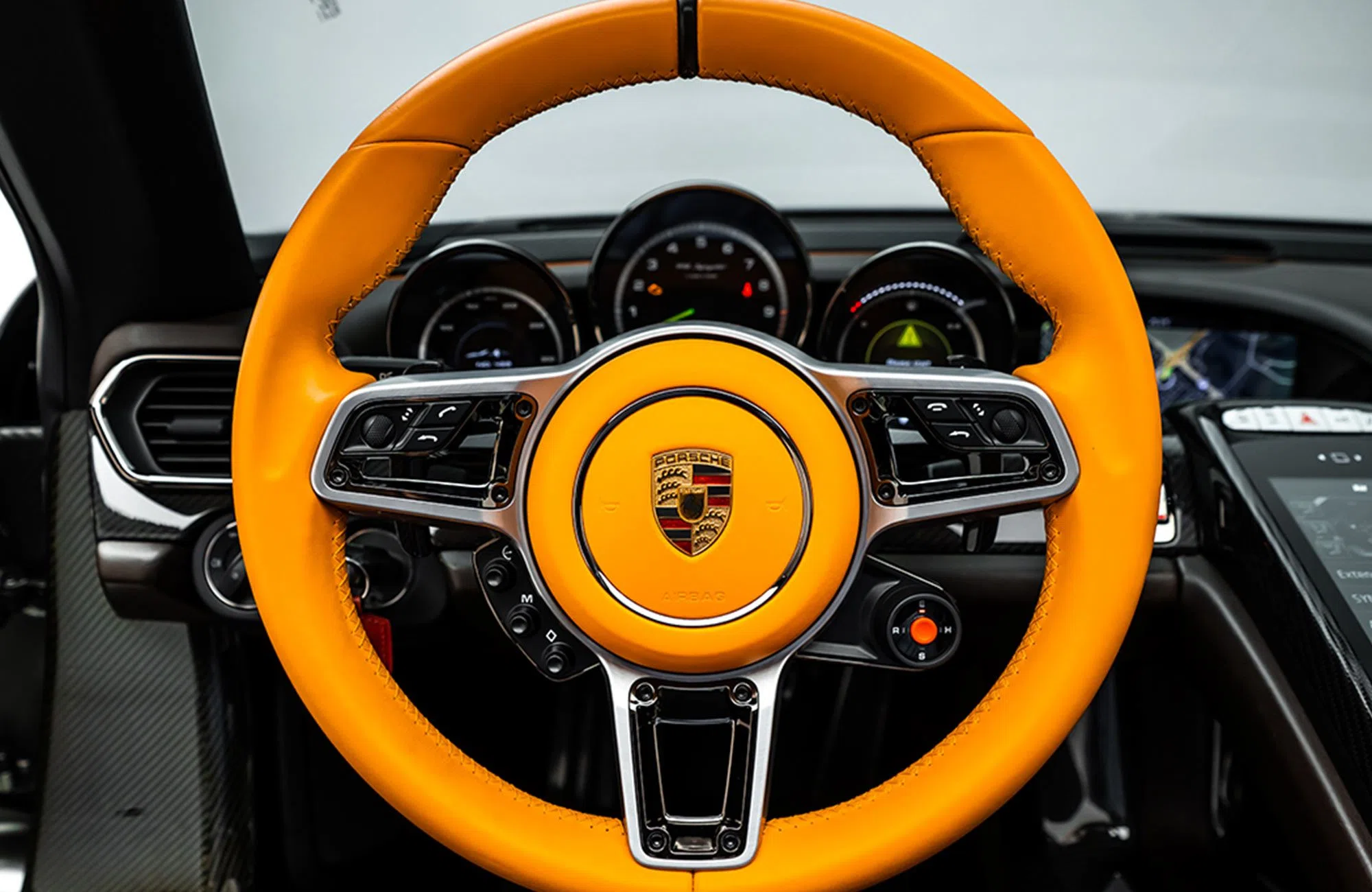 2015 Porsche 918 Spyder Pack Weissach interior, steering wheel