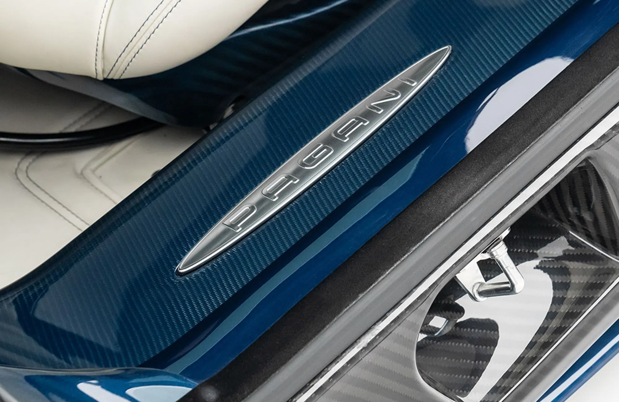 2014 Pagani Huayra interior, door sill