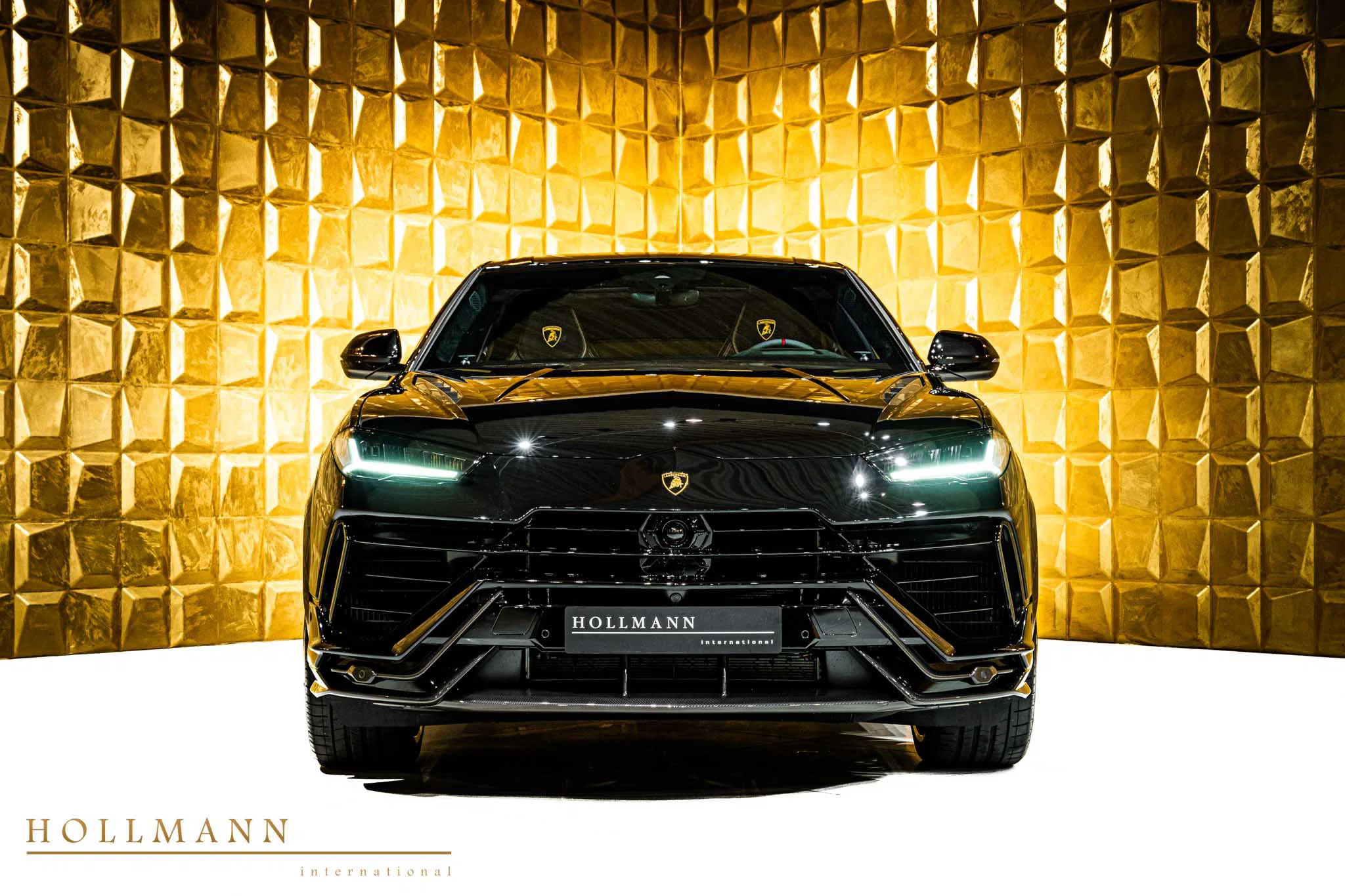 2023 Lamborghini Urus Performante for sale, exterior, Nero Helene