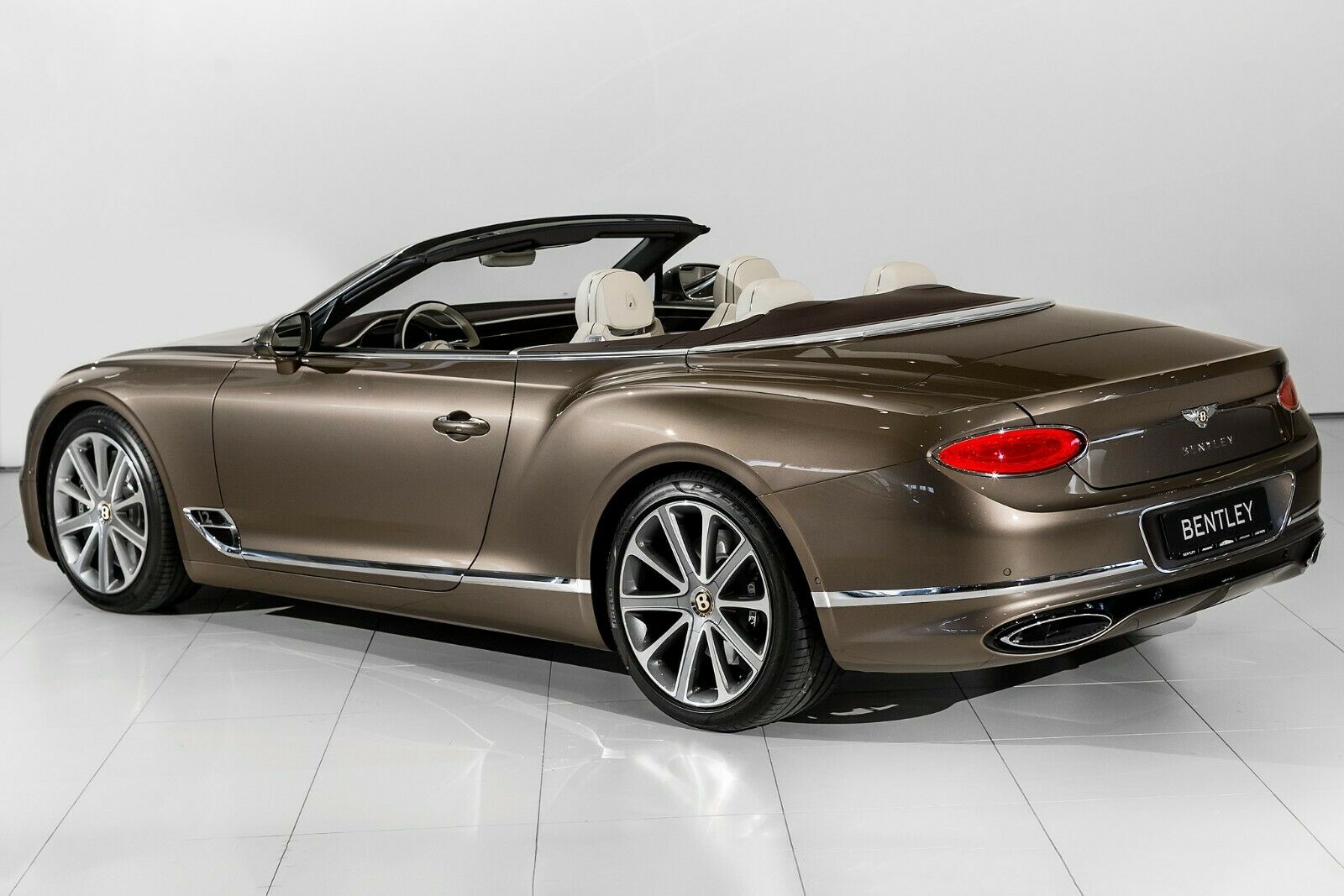 2019 Bentley Continental GTC W12, 6/15