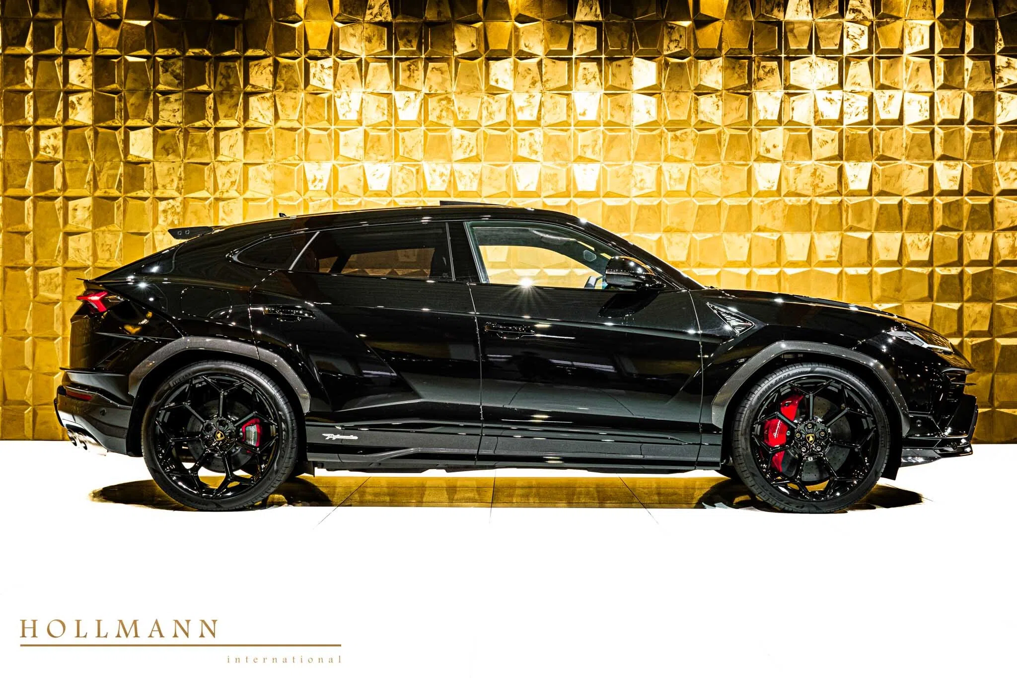 2023 Lamborghini Urus Performante for sale, exterior, Nero Helene