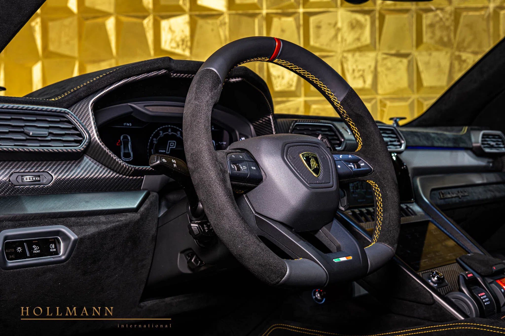 2023 Lamborghini Urus Performante interior, steering wheel