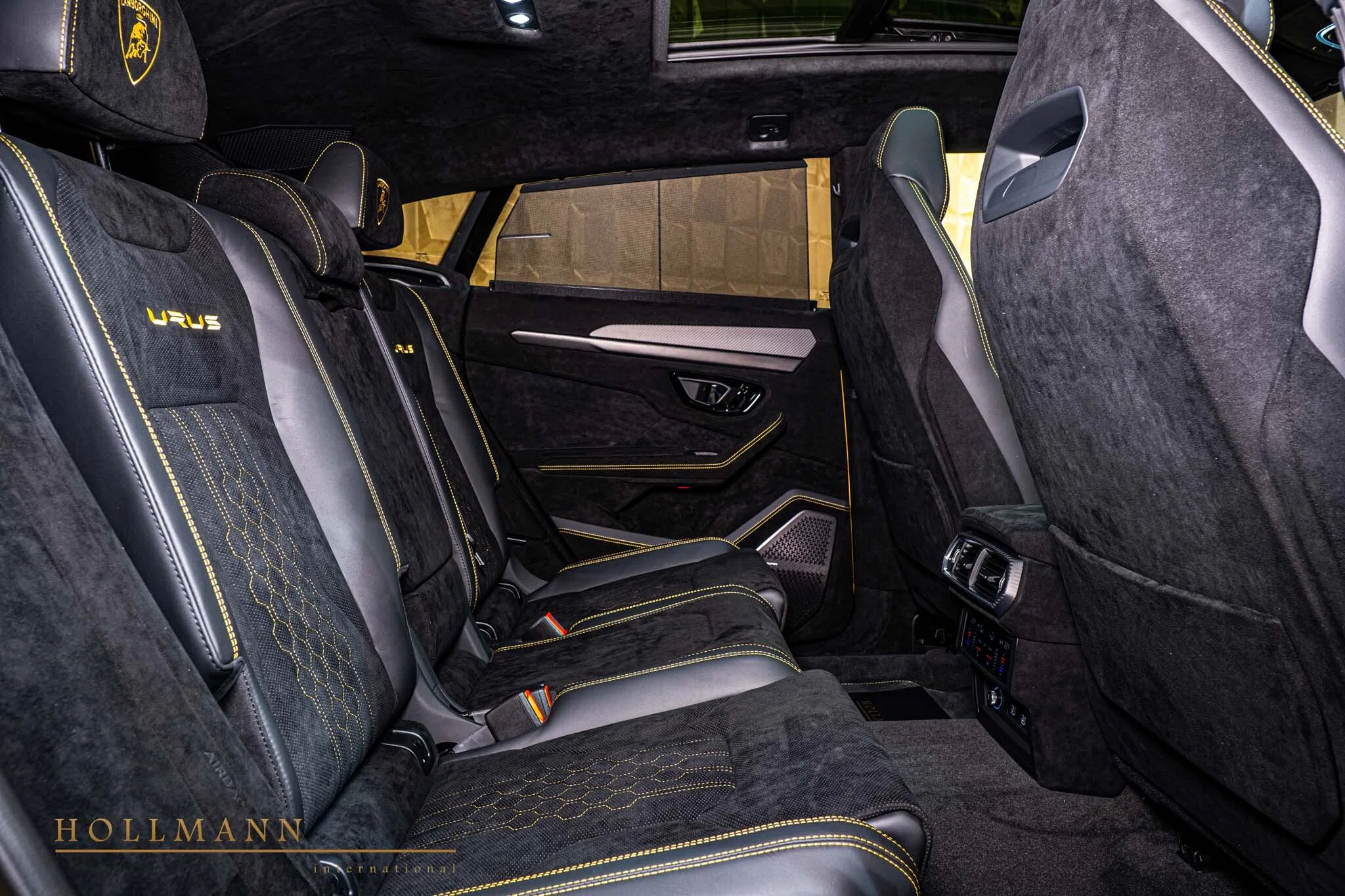 2023 Lamborghini Urus Performante interior, seats