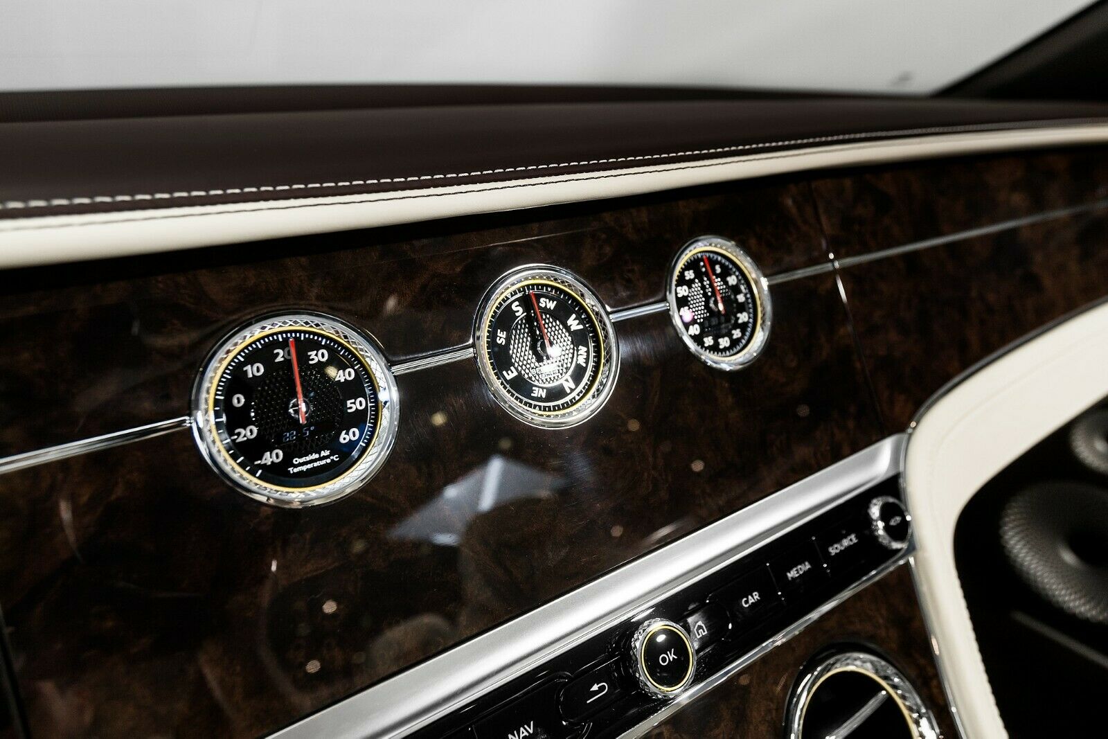 2019 Bentley Continental GTC W12, 14/15