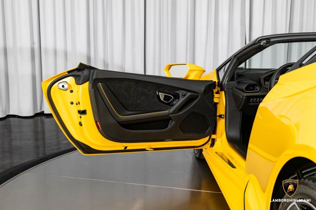 2020 Lamborghini Huracán EVO Spyder, 13/20