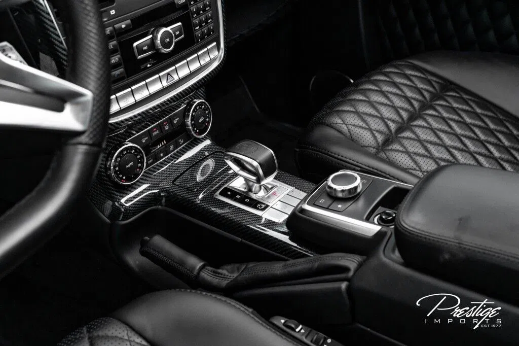 2015 Mercedes-AMG G 63 6x6 interior, center console