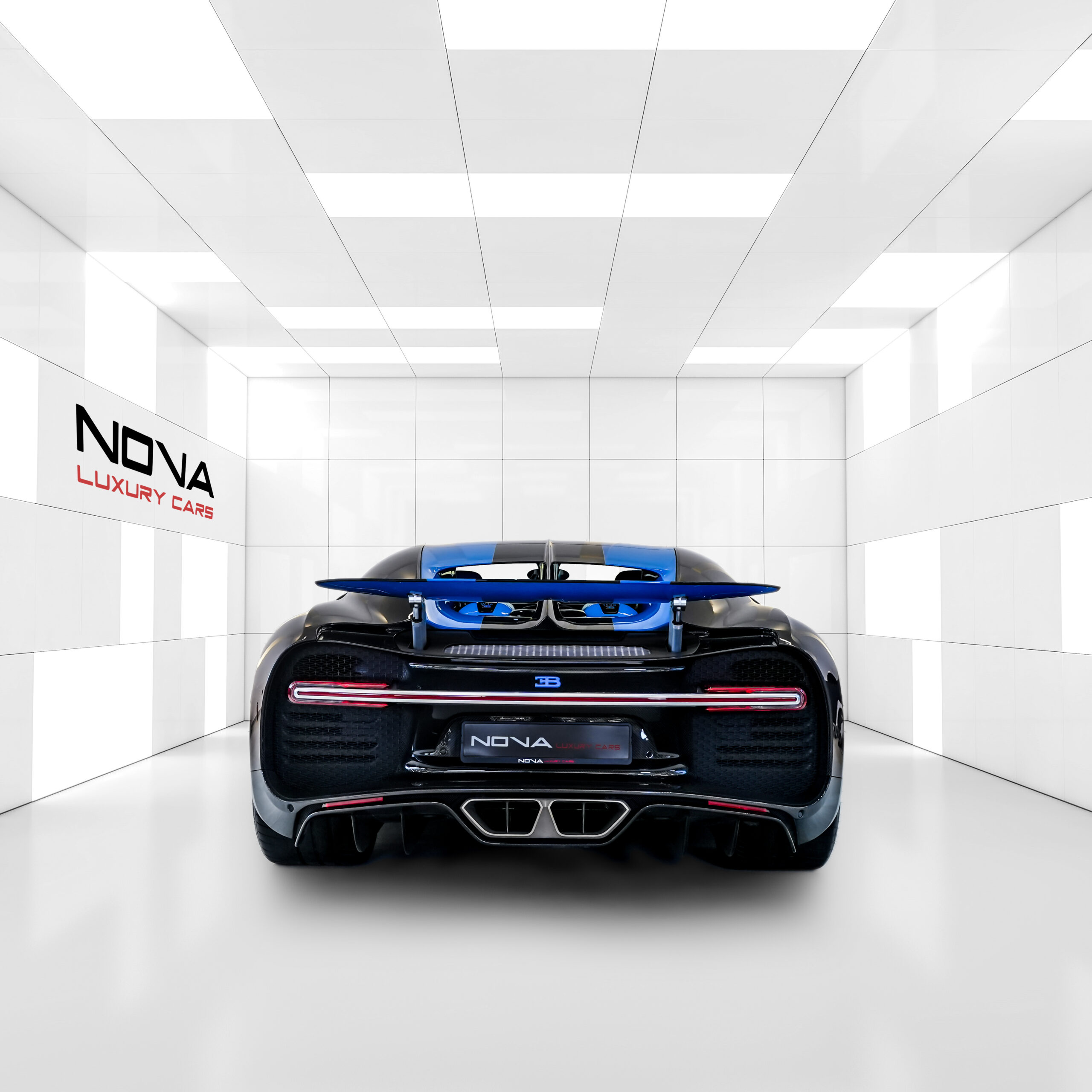 2019 Bugatti Chiron, 8/13