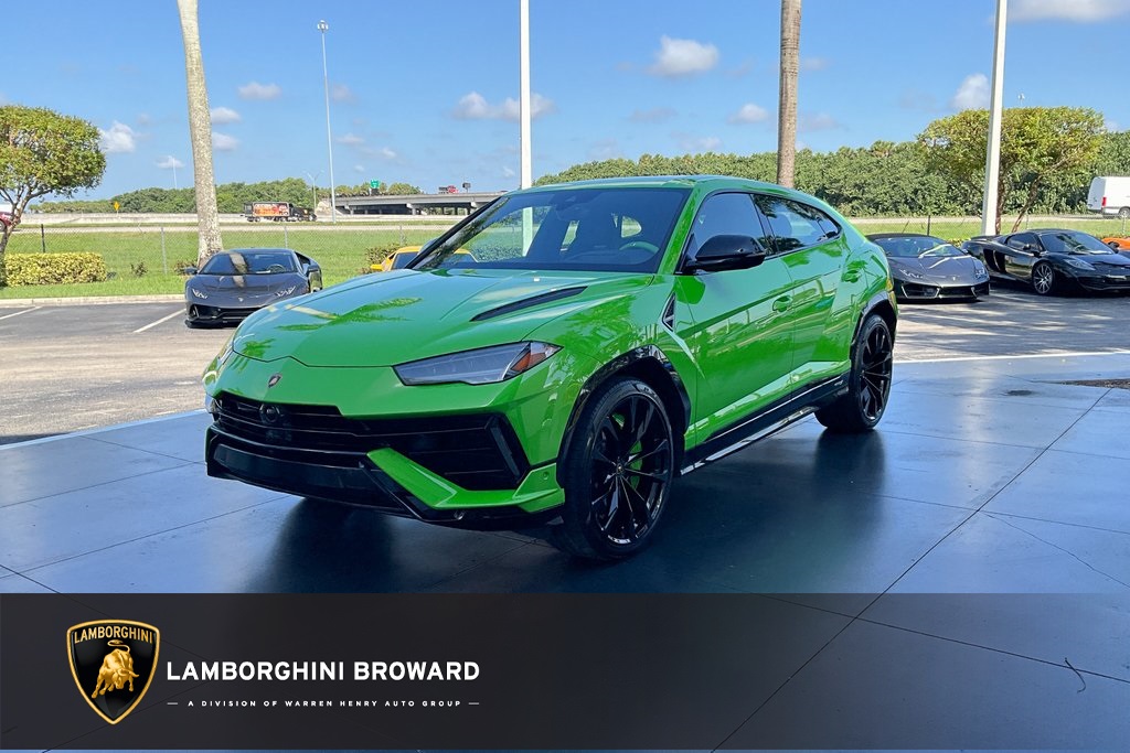 2023 Lamborghini Urus S