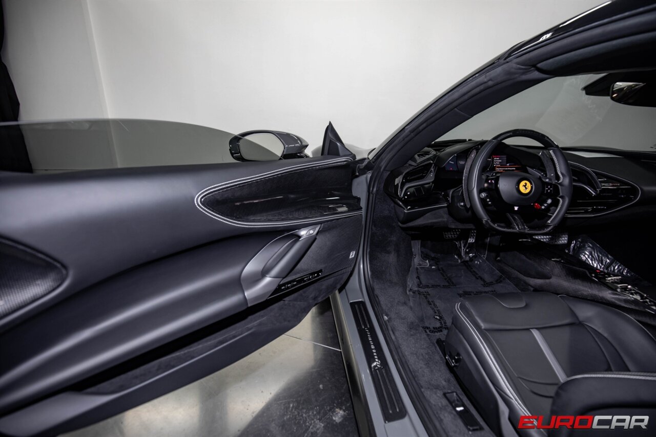 2023 Ferrari SF90 Assetto Fiorano, 16/20