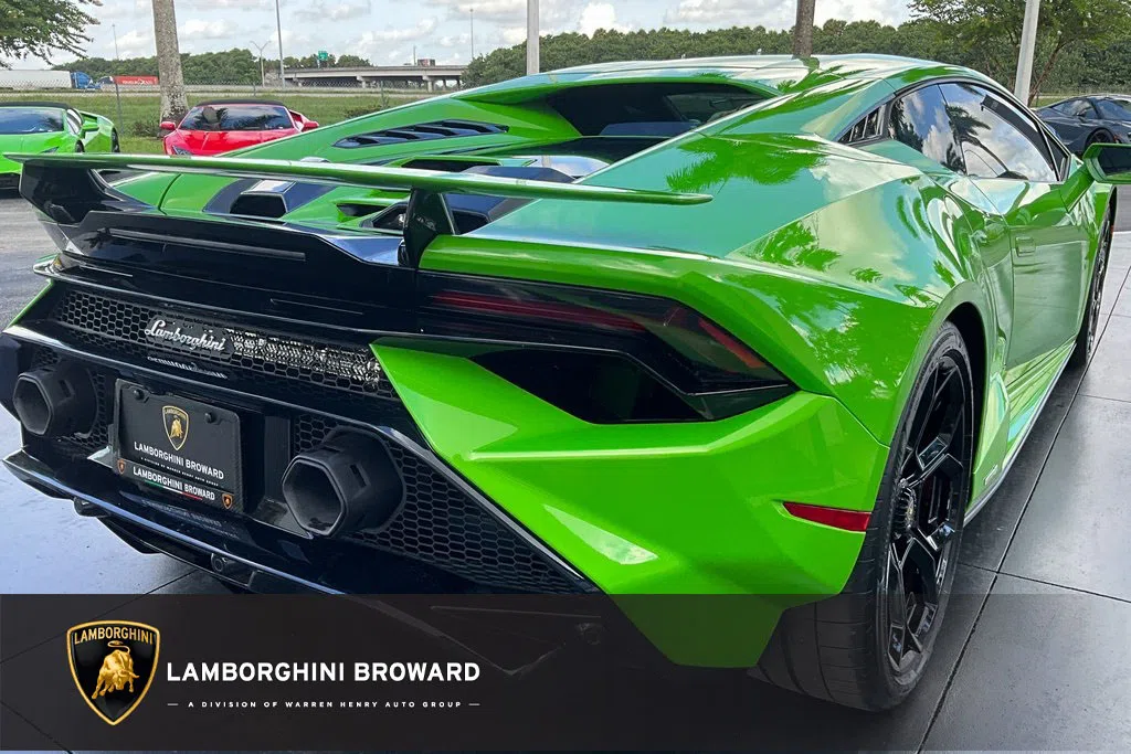 2023 Lamborghini Huracán for sale, exterior, Verde Mantis Metallic