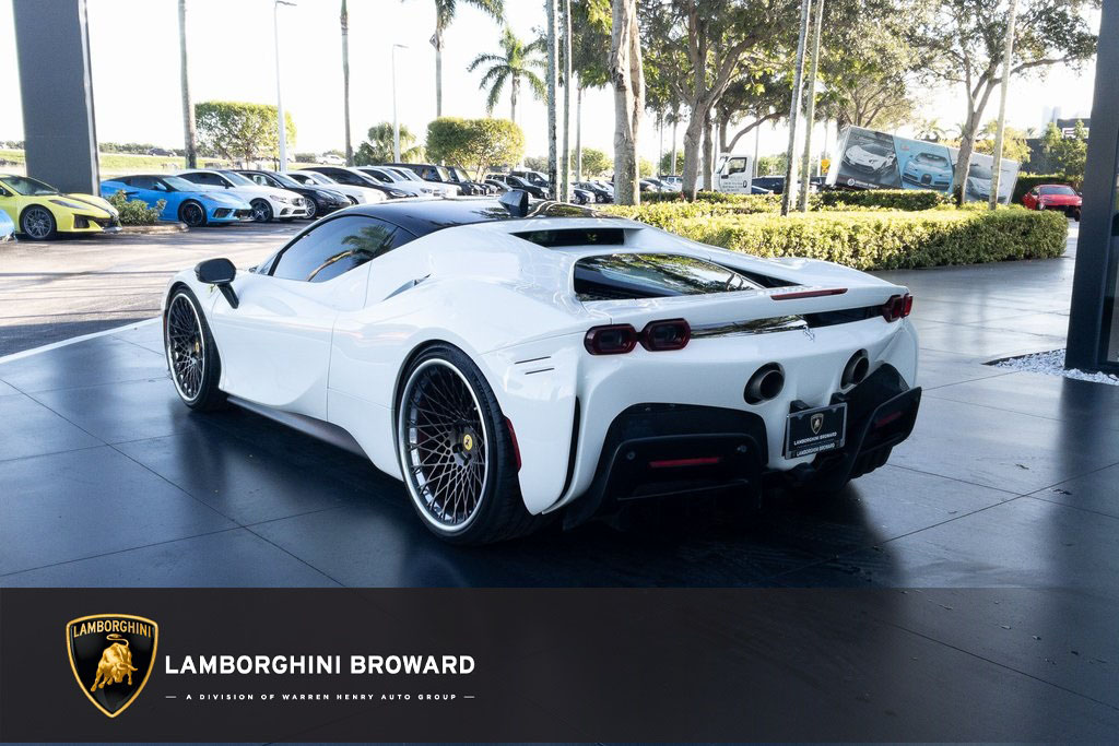 2022 Ferrari SF90 Stradale, 3/17
