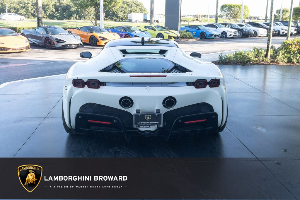 2022 Ferrari SF90 Stradale, 4/17