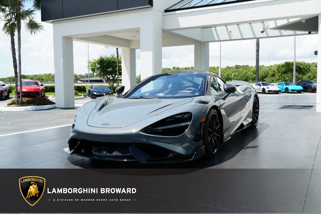 2021 McLaren 765LT, 2/16