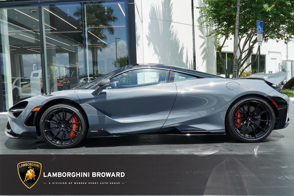 2021 McLaren 765LT, 3/16