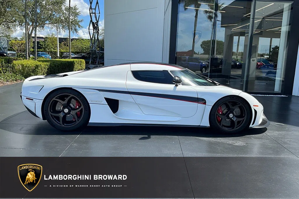 2019 Koeniggseg Regera, side profile