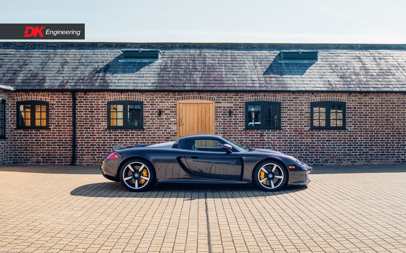 2004 Porsche Carrera GT, 3/18