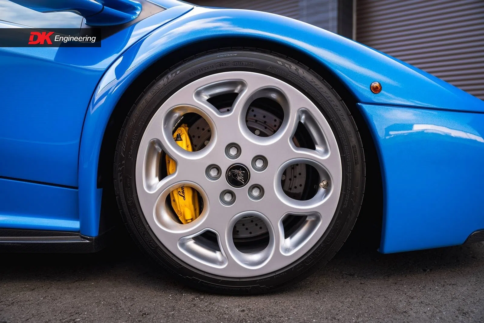 2000 Lamborghini Diablo VT 6.0 wheel