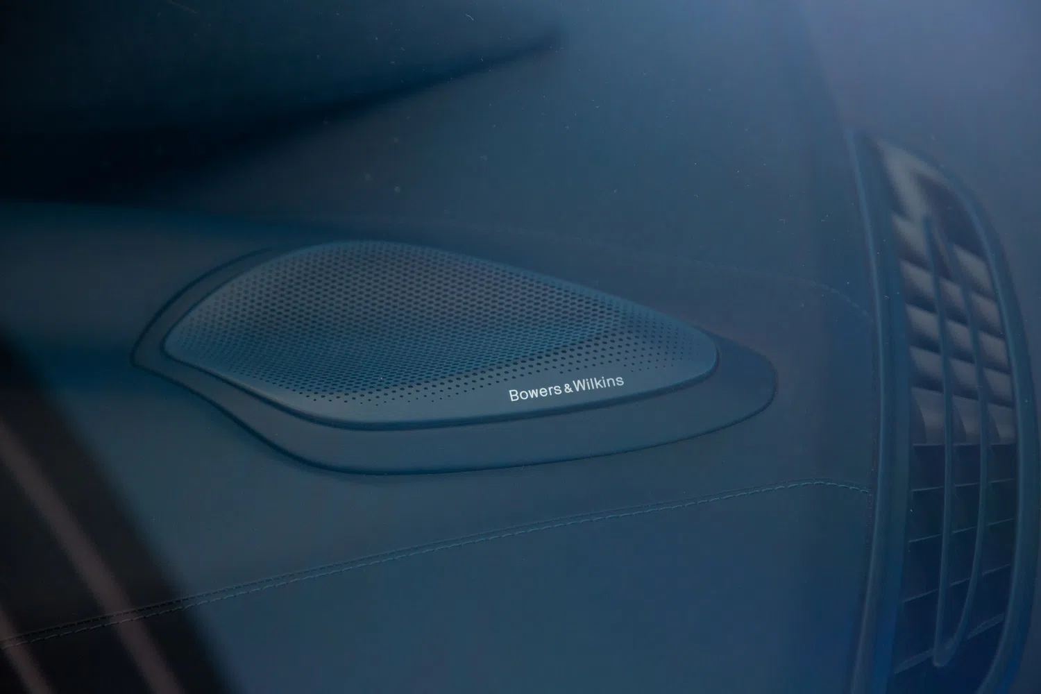 2020 McLaren GT interior